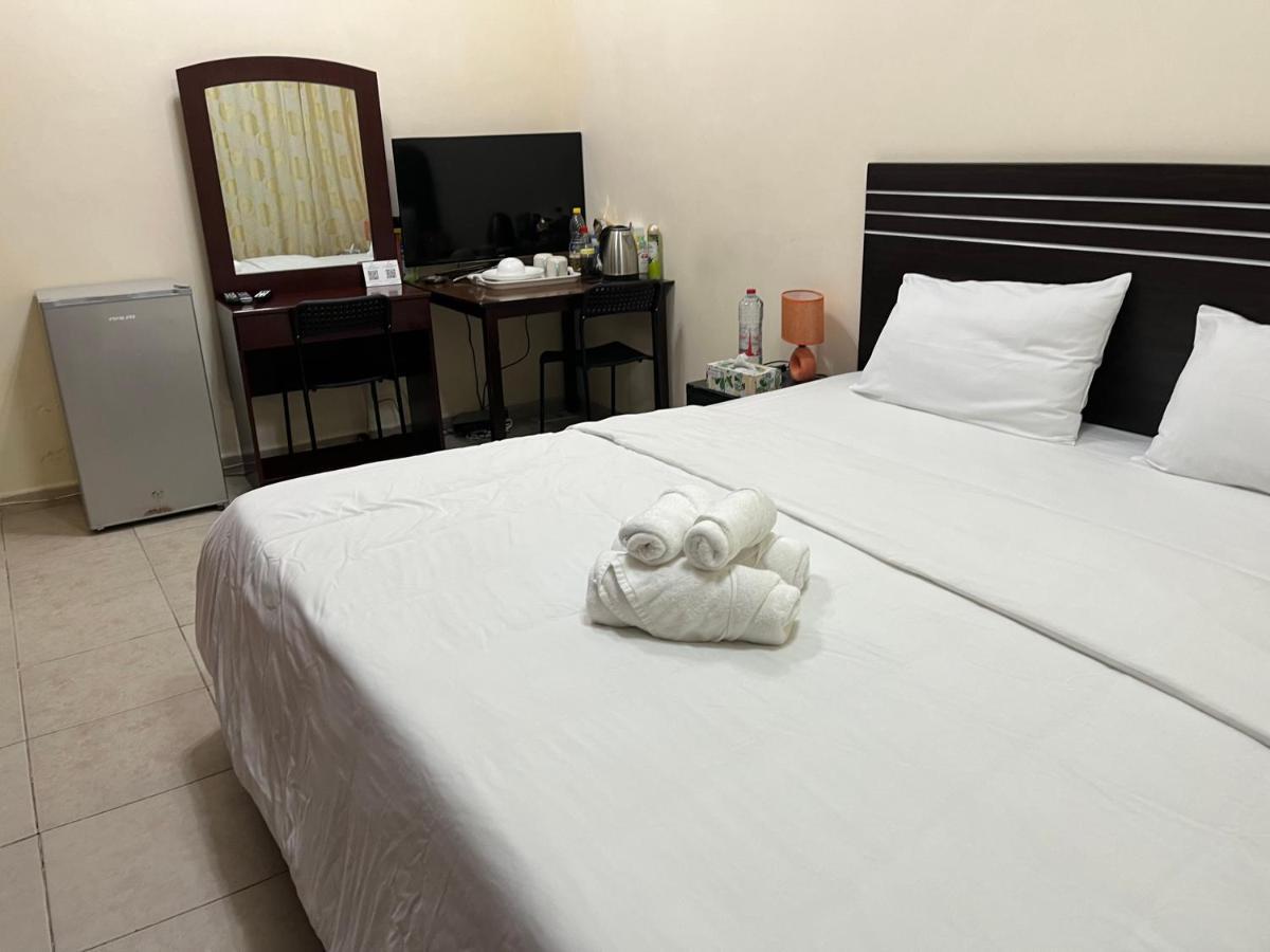 Master Room Attached Bathroom Dubai Exterior photo